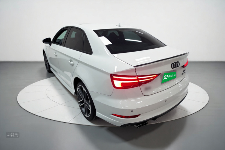 Audi A3 2018 car image #5