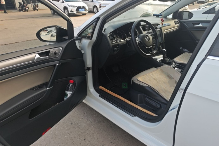 Volkswagen Golf 2017 #16 Volkswagen Golf 2017 car image #16