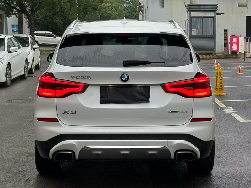 BMW X3 2019 #8 BMW X3 2019 car image #8