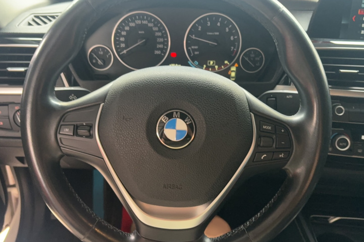 BMW 3 Series 2018 #13 BMW 3 Series 2018 car image #13