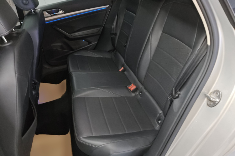 Volkswagen Lavida 2018 #17 Volkswagen Lavida 2018 car image #17