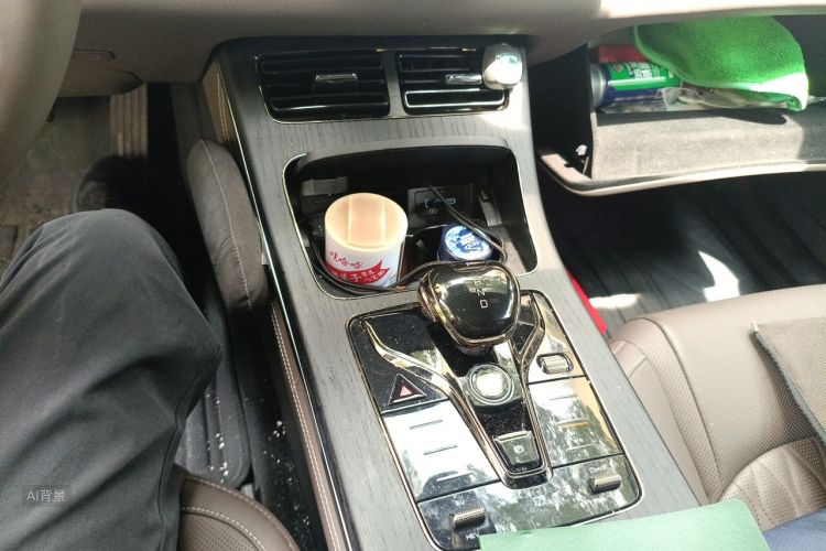BYD Han 2023 car image #16