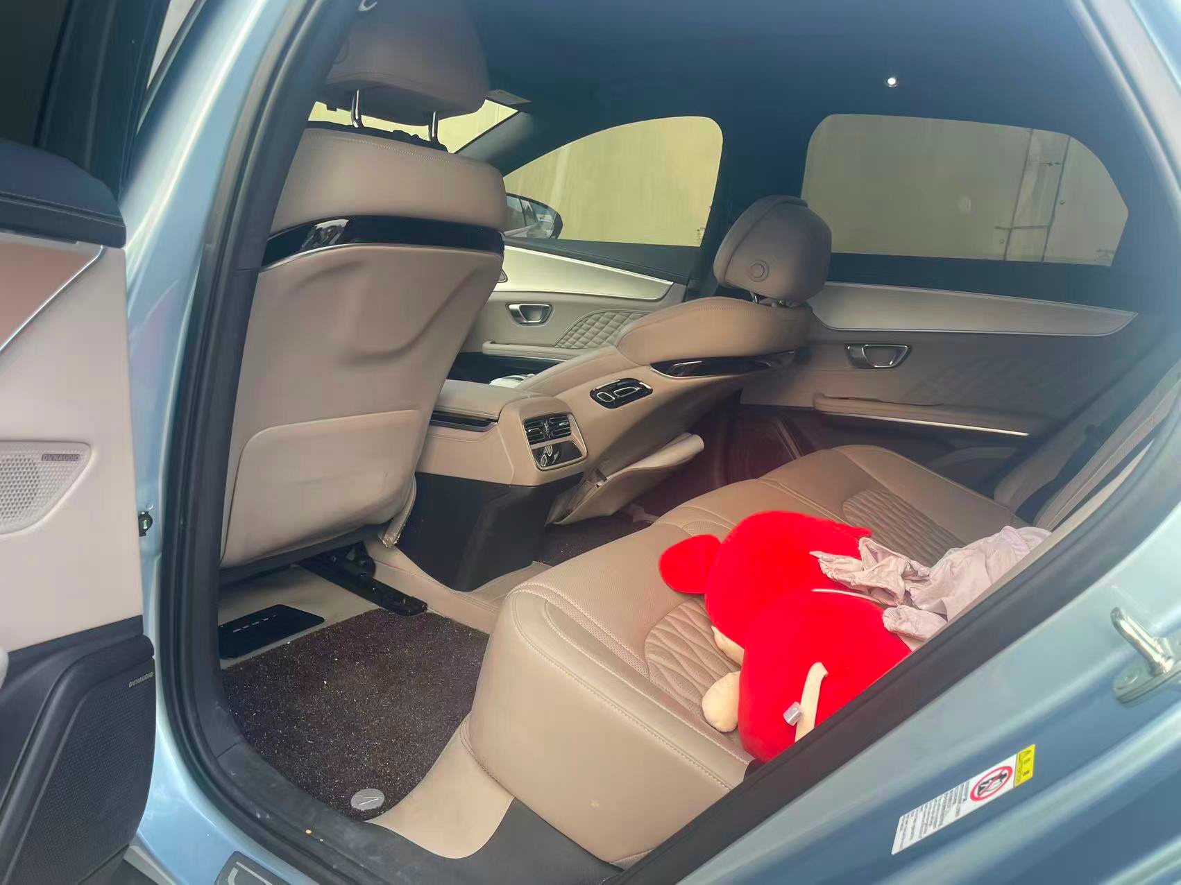BYD Han 2024 car image #4