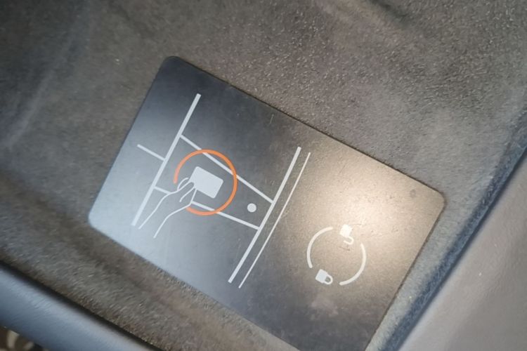 Tesla Model 3 2024 imagem de carro #9