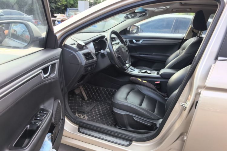 GEELY Emgrand GL 2018 car image #16