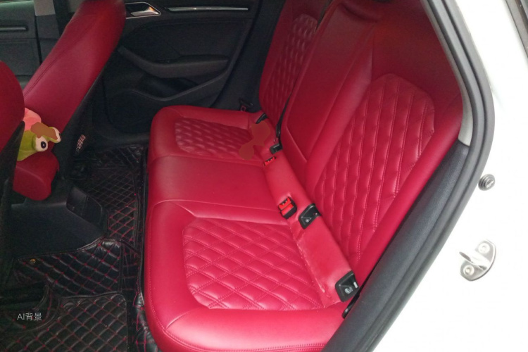 Audi A3 2019 car image #19