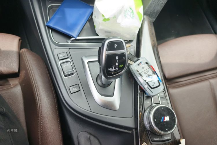 BMW 3 Series 2019 #16 BMW 3 Series 2019 car image #16