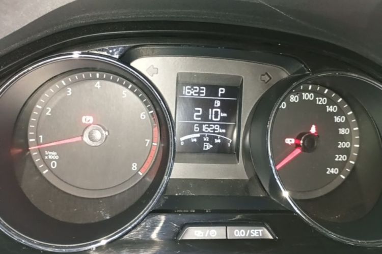 Volkswagen Bora 2017 immagine di auto #12