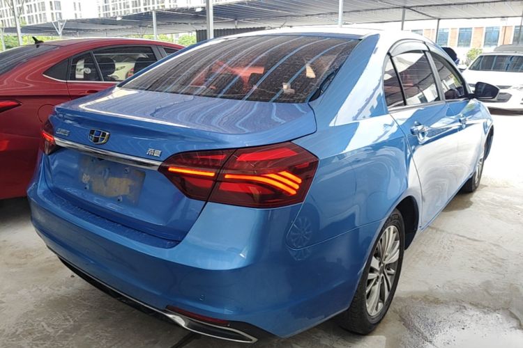 GEELY Emgrand 2018 car image #7