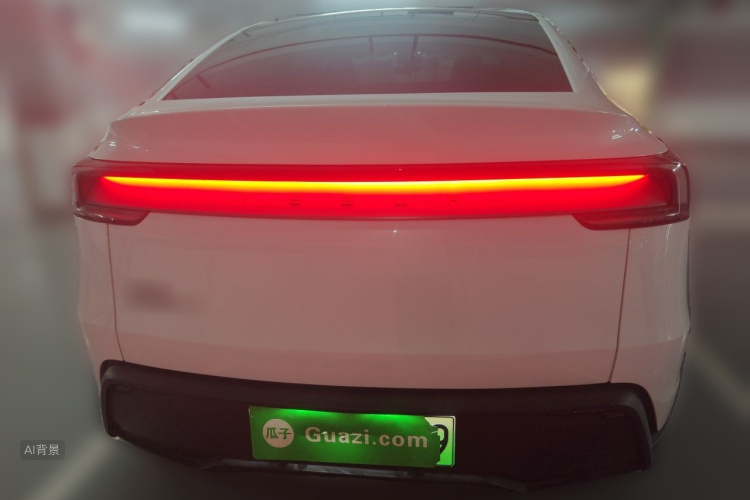 Tesla Model Y 2026 #6 Tesla Model Y 2026 car image #6