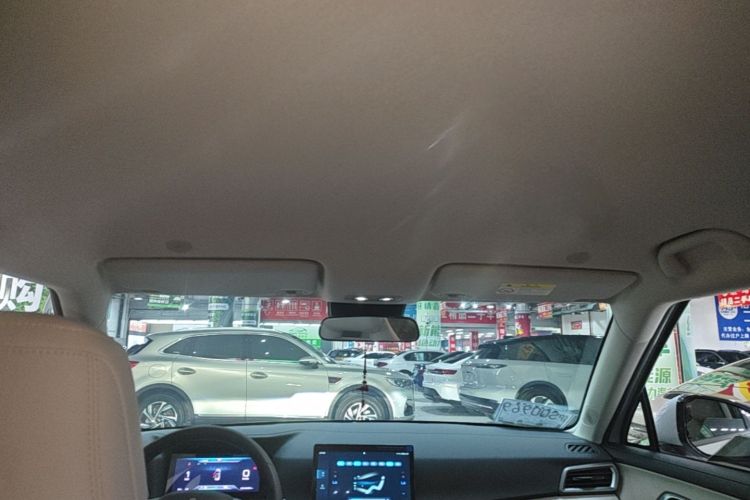 BYD YuanUP 2025 #20 BYD YuanUP 2025 car image #20