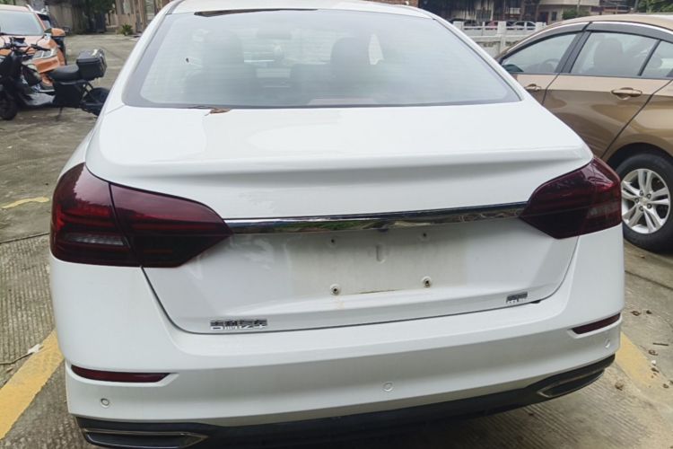 GEELY Emgrand 2021 car image #6