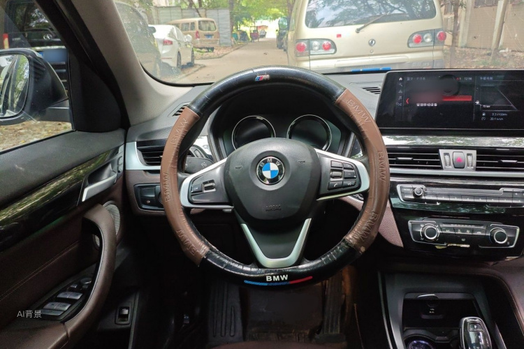 BMW X1 2023 car image #12