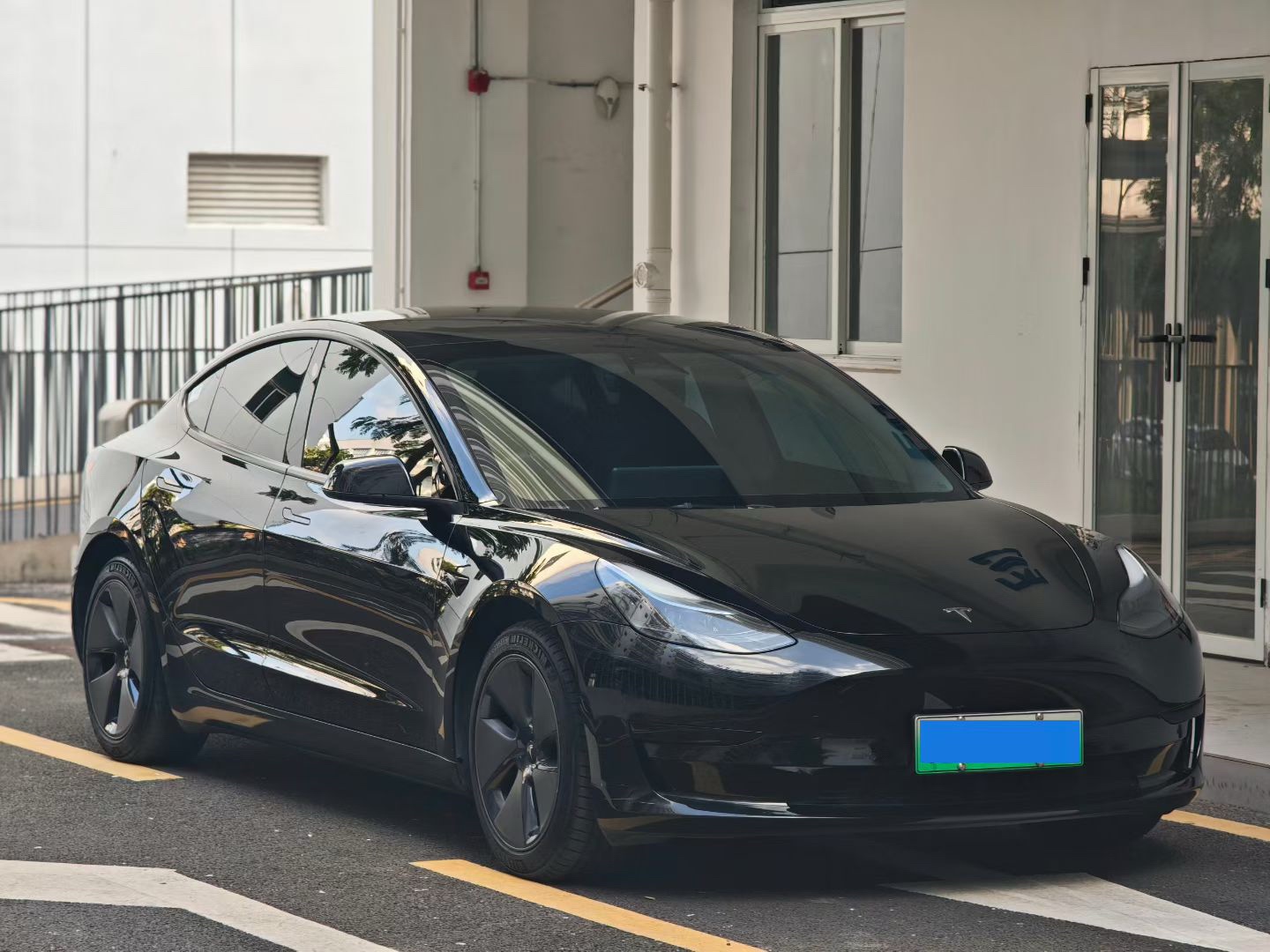 特斯拉 Model 3 2023 汽车图片 #2