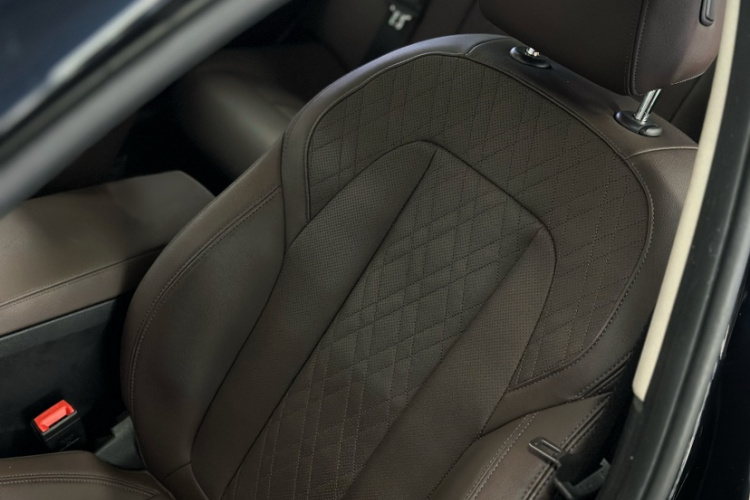 BMW 3 Series 2023 image de voiture #20