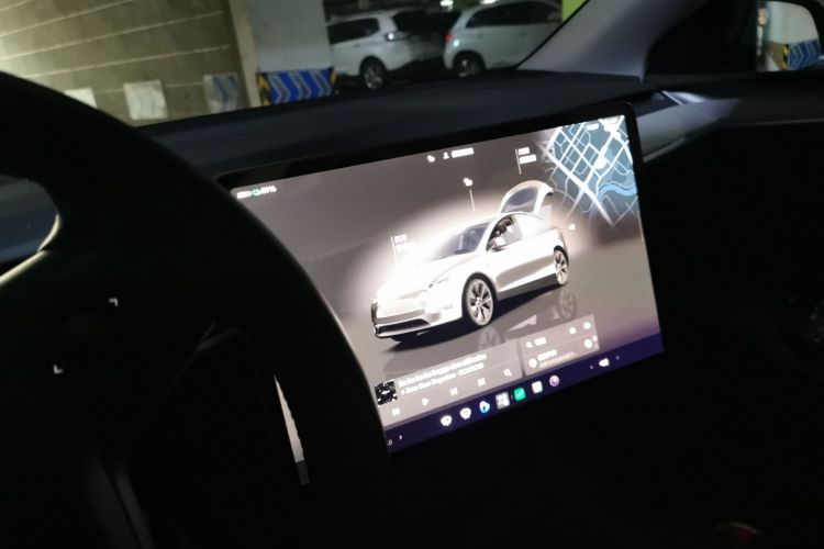 Tesla Model Y 2023 #17 Tesla Model Y 2023 car image #17
