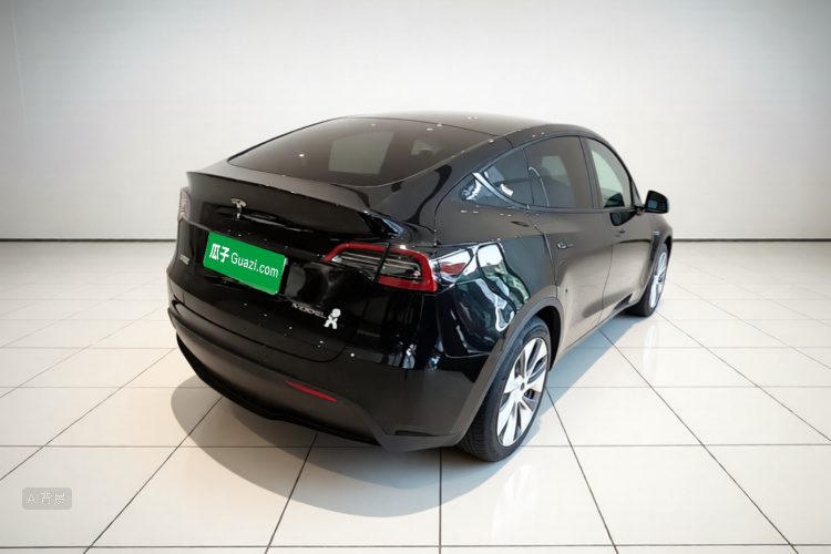 Tesla Model Y 2023 #7 Tesla Model Y 2023 car image #7