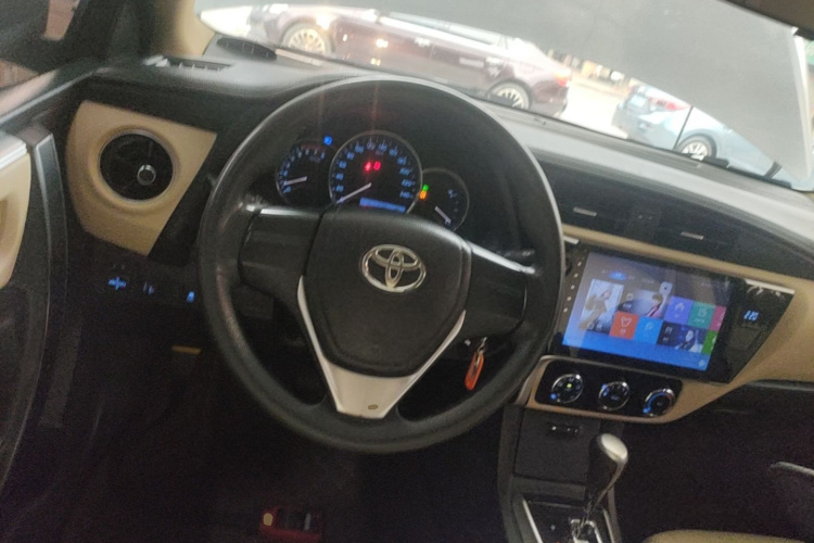 Toyota Corolla 2017 #11 Toyota Corolla 2017 изображение автомобиля #11