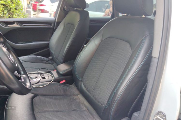 Audi A3 2018 immagine di auto #17