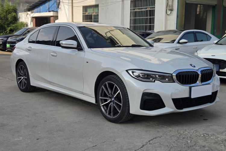 BMW 3 Series 2020 #5 BMW 3 Series 2020 car image #5