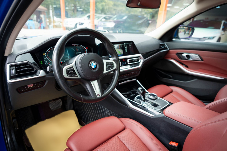 BMW 3 Series 2021 #9 BMW 3 Series 2021 صورة سيارة #9