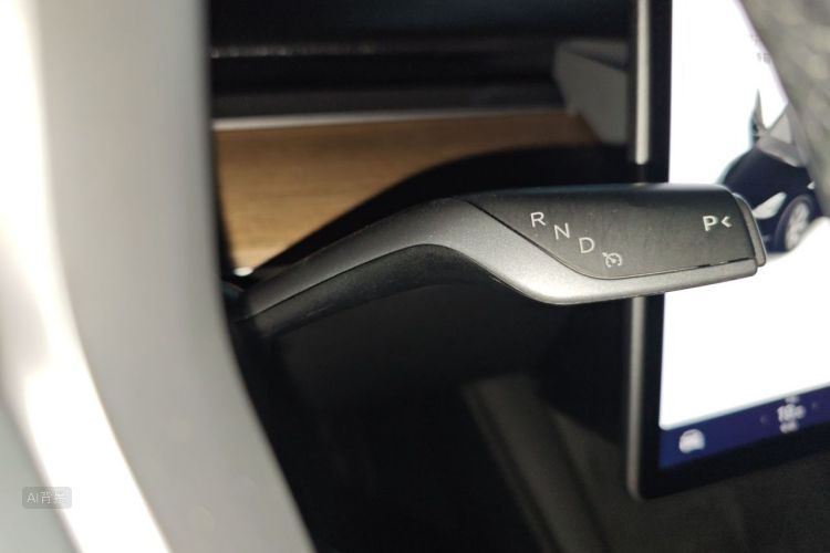 Tesla Model Y 2021 #16 Tesla Model Y 2021 immagine di auto #16