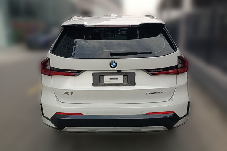BMW X1 2023 car image #6
