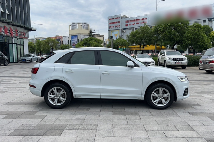 Audi Q3 2018 #12 Audi Q3 2018 car image #12