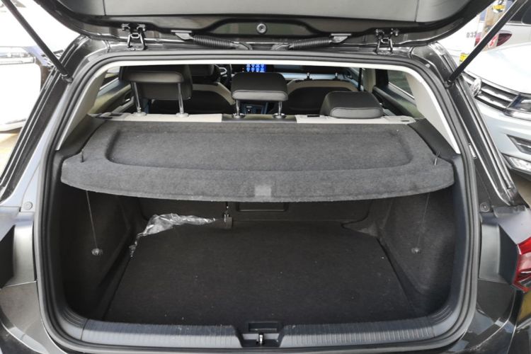 Volkswagen Golf 2023 #19 Volkswagen Golf 2023 car image #19