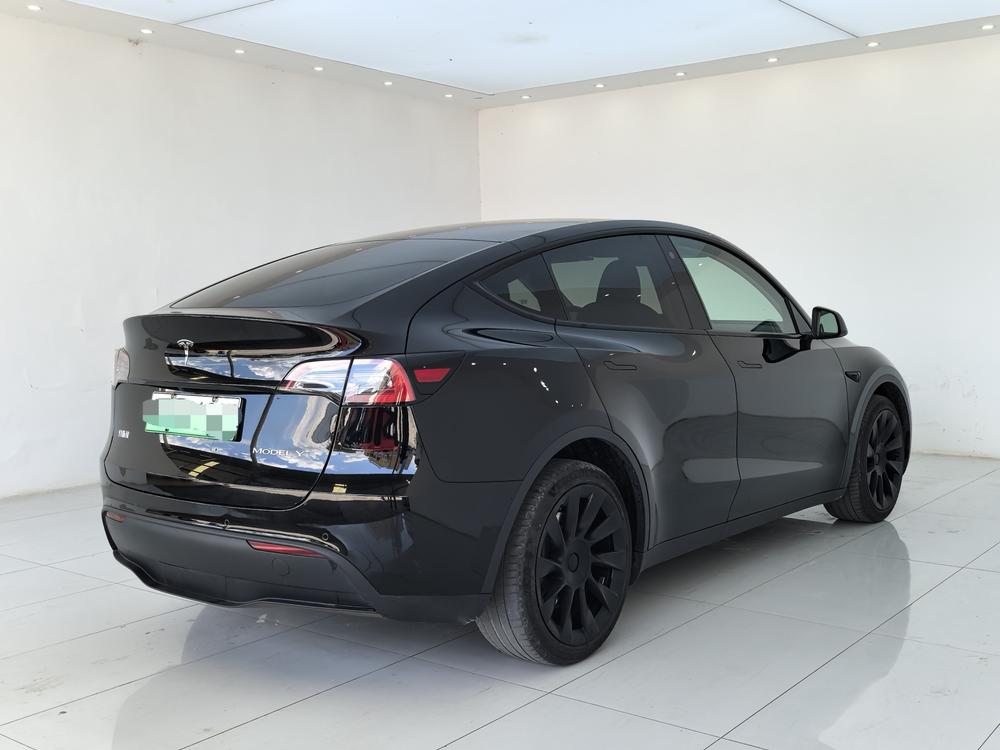 Tesla Model Y 2023 immagine di auto #5