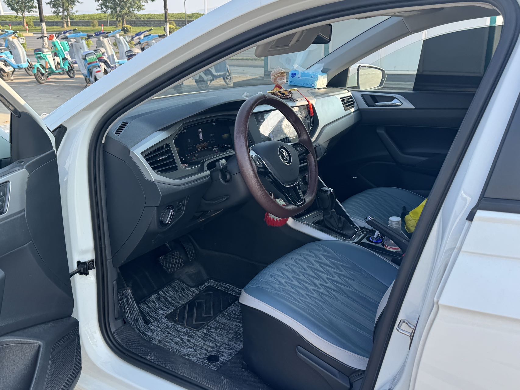 Volkswagen Polo 2024 car image #7