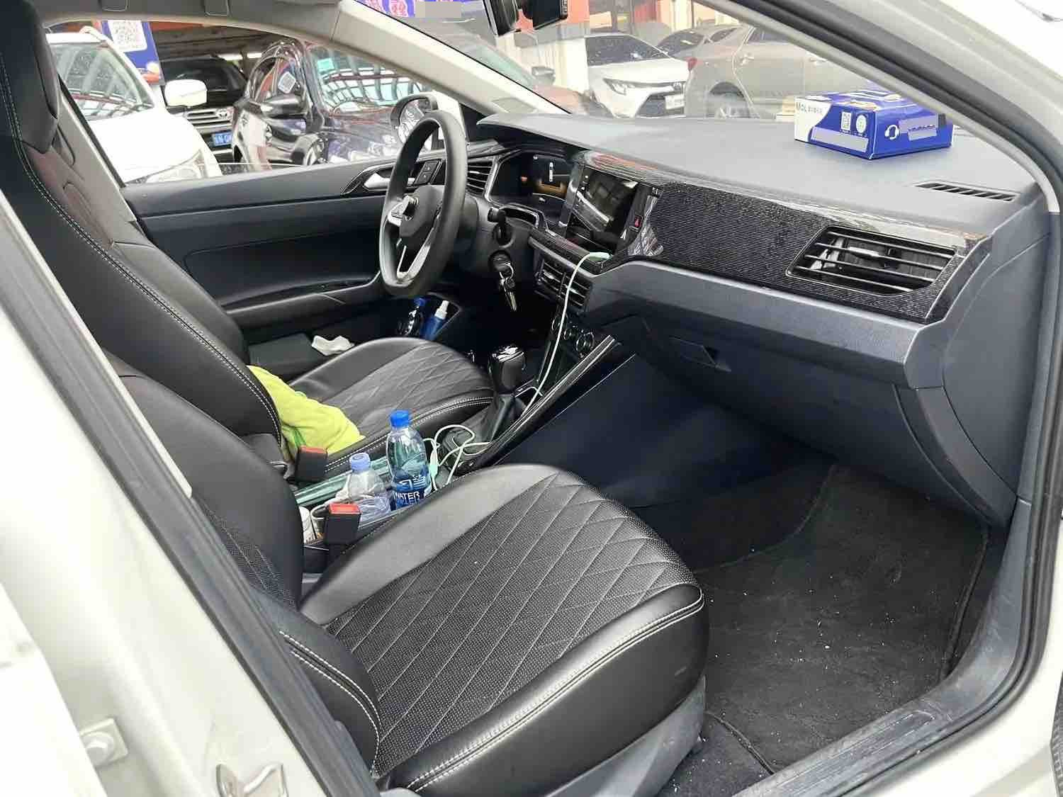 Volkswagen Lavida 2025 imagen de coche #2