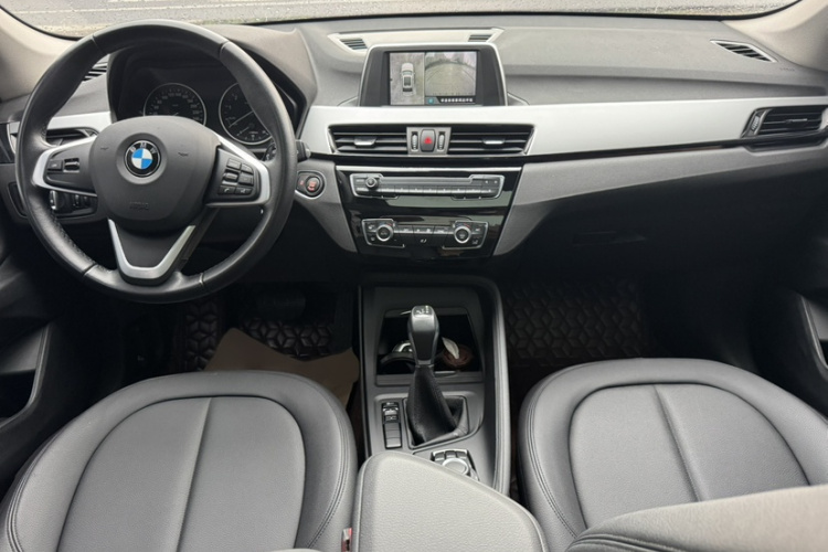 BMW X1 2019 #6 BMW X1 2019 car image #6