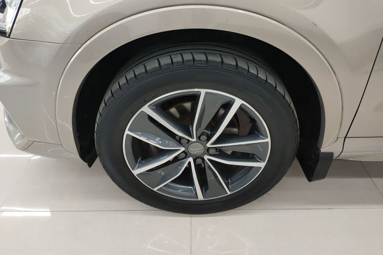 Audi Q3 2019 image de voiture #9