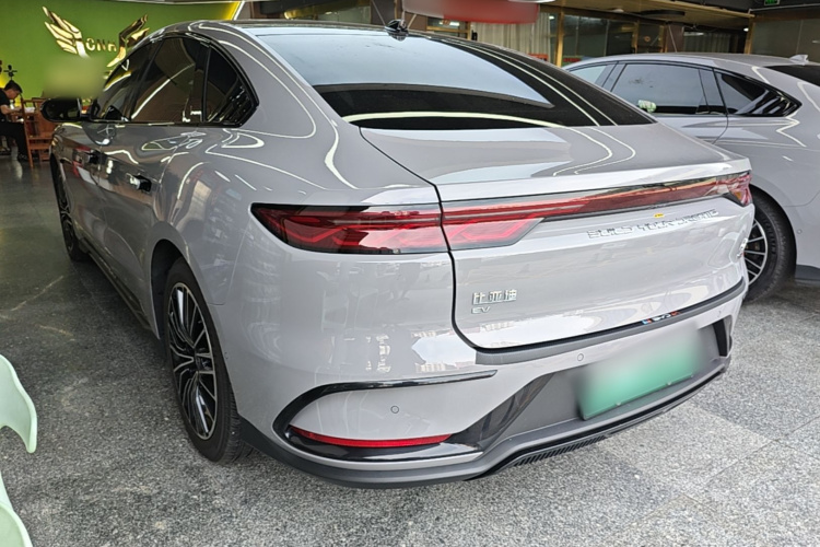 BYD Han 2024 car image #5