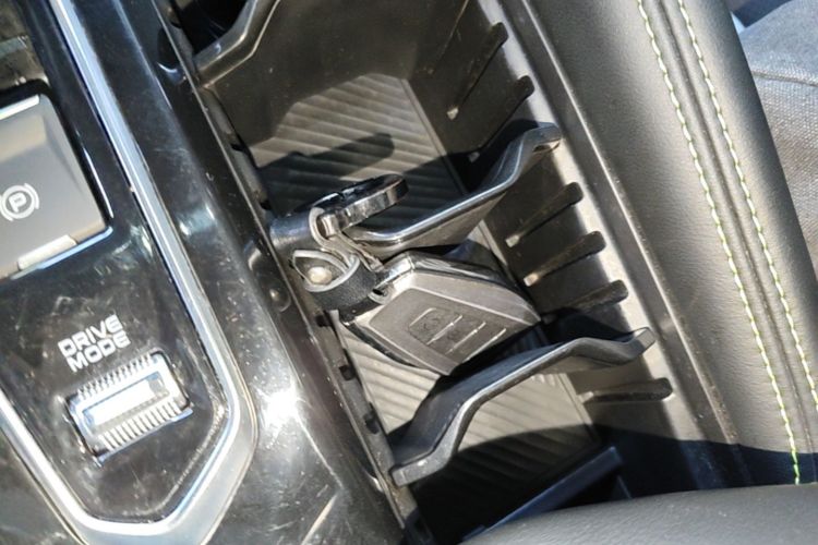 GEELY Coolray 2023 #9 GEELY Coolray 2023 car image #9