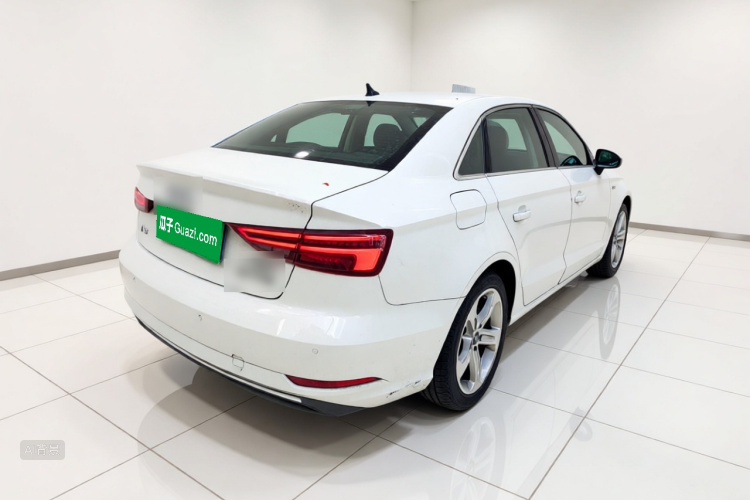 Audi A3 2019 car image #7