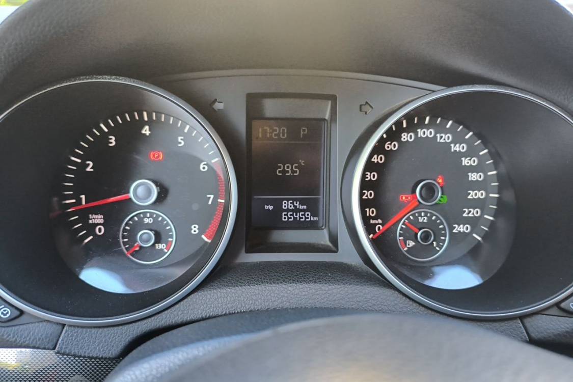 Volkswagen Golf 2013 car image #26