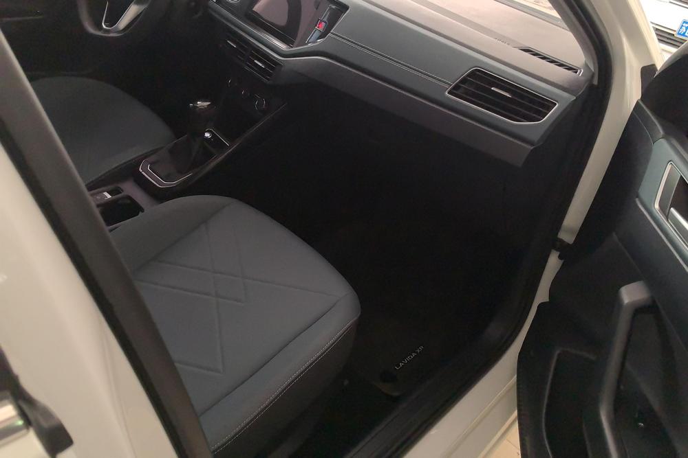 Volkswagen Lavida 2025 car image #11