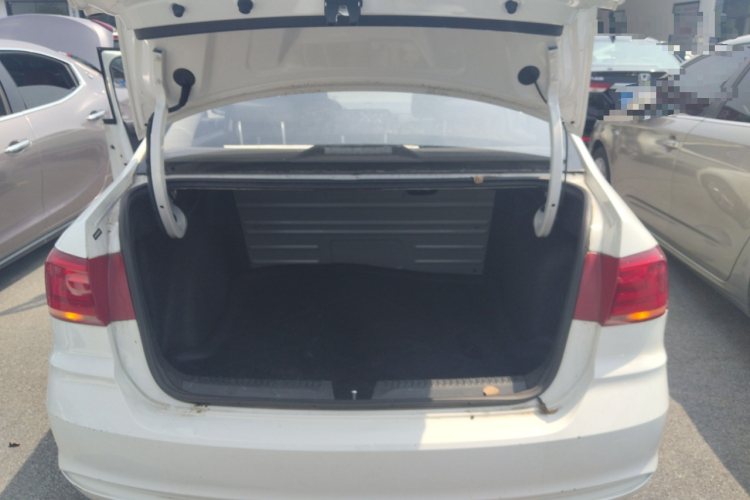 Volkswagen Santana 2019 car image #21