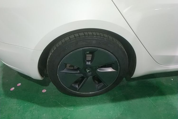 Tesla Model 3 2022 car image #5