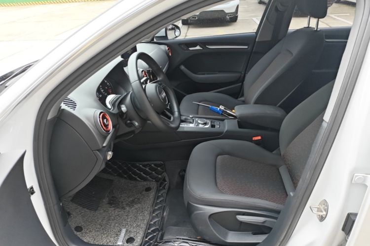 Audi A3 2020 immagine di auto #15
