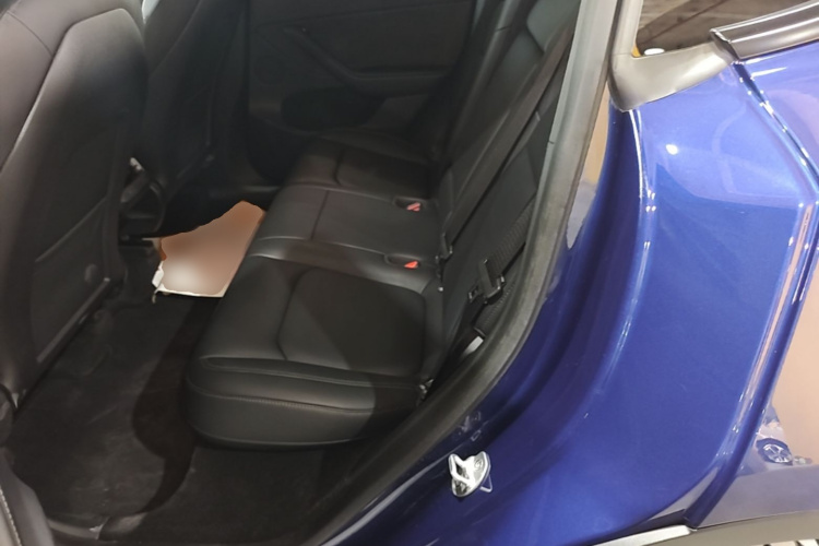 Tesla Model Y 2022 #13 Tesla Model Y 2022 car image #13