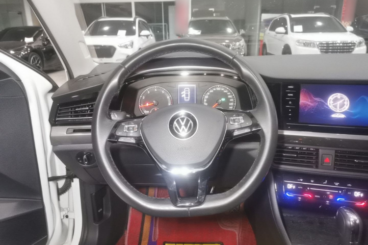Volkswagen Bora 2021 car image #11
