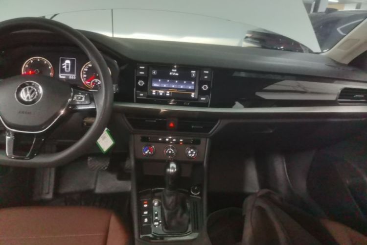Volkswagen Lavida 2018 image de voiture #13