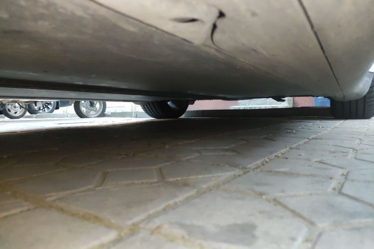Tesla Model Y 2021 car image #26
