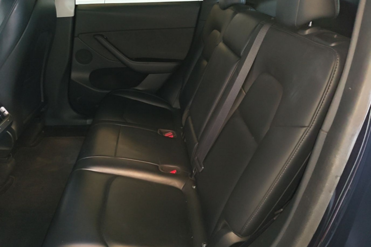 Tesla Model Y 2022 #13 Tesla Model Y 2022 car image #13