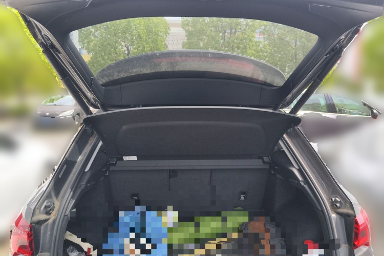 Audi Q3 2021 car image #21