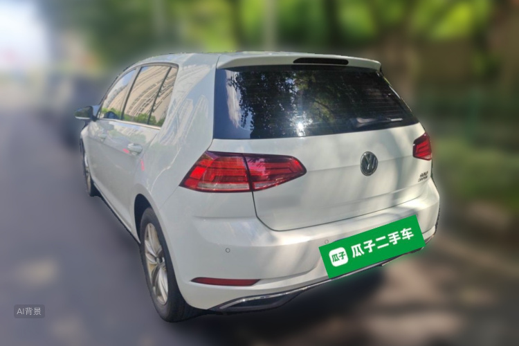 Volkswagen Golf 2019 car image #5