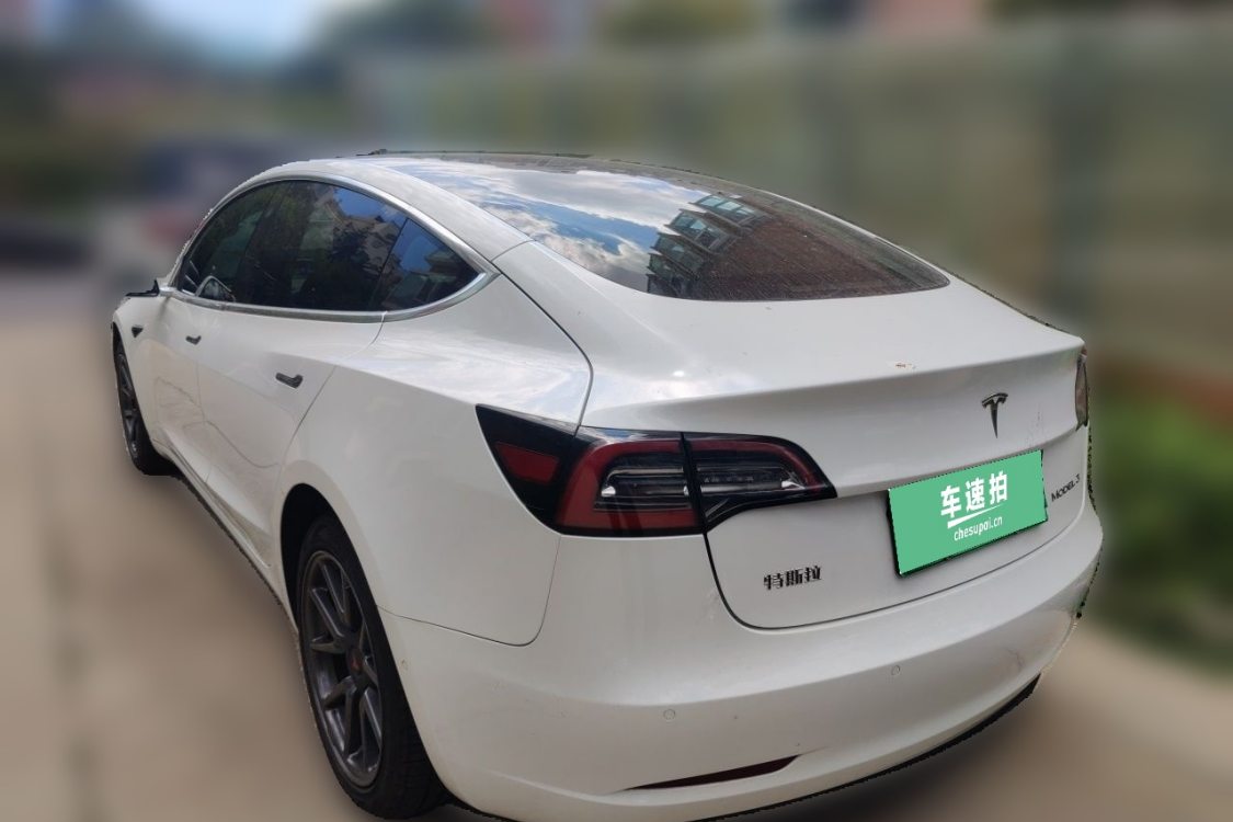Tesla Model 3 2020 صورة سيارة #3